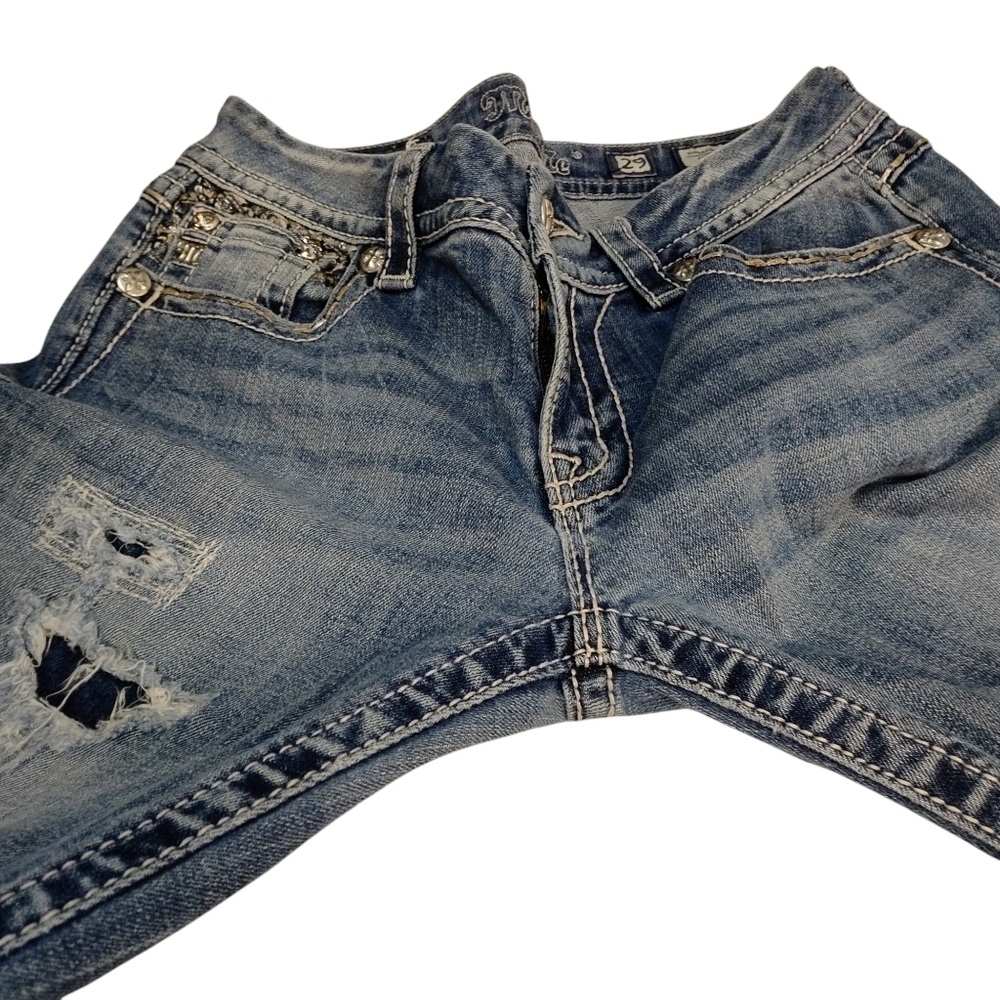 Miss Me Signature Women's Blue Crop Distressed Rhinestones Jeans Size 29 - Picture 5 of 13